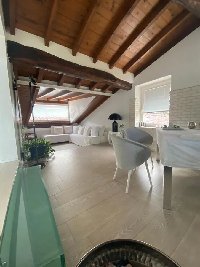 La Casa Di Angelina Apartment Salo