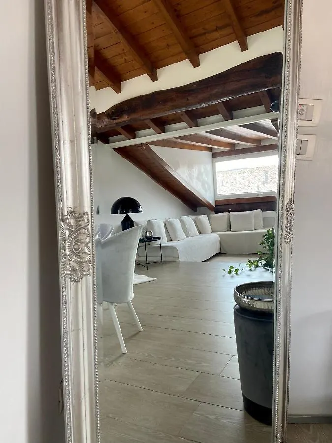 La Casa Di Angelina Apartment Salo Italy