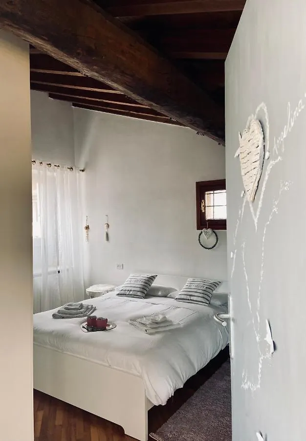La Casa Di Angelina Apartment Salo Italy