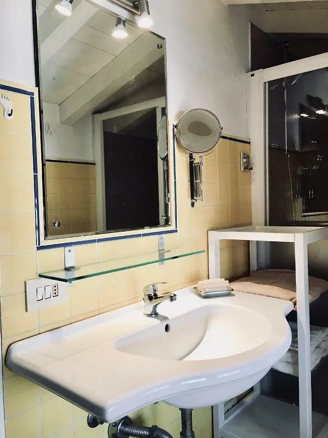 La Casa Di Angelina Apartment Salo 0*,  Italy